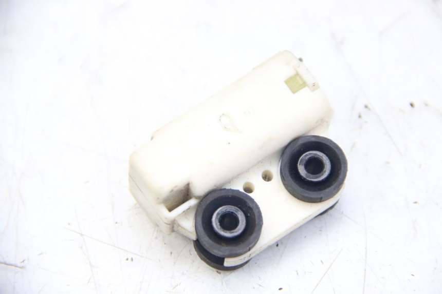photo de SENSOR DE QUEDA YAMAHA XMAX X-MAX 125 (2006 - 2009) - Zoom do estado de desgaste
