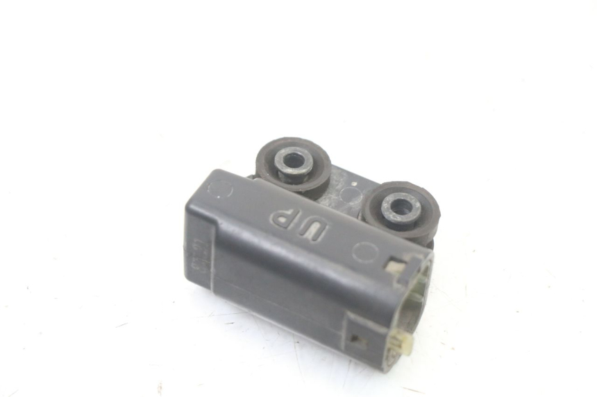 photo de SENSOR DE QUEDA YAMAHA XJ6 600 (2008 - 2016) - Detalhe da peça