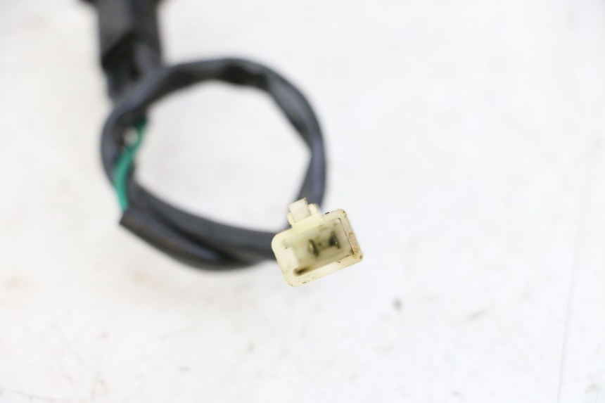 photo de SENSOR DE ABERTURA DO BAÚ PEUGEOT SATELIS 125 (2013 - 2018) - Detalhe da peça