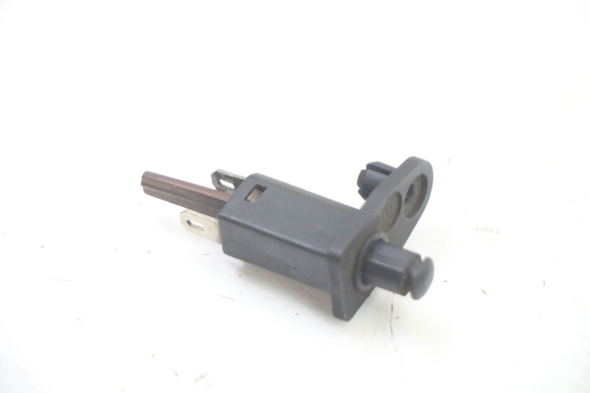 photo de SENSOR DE ABERTURA DO BAÚ PIAGGIO X8 125 (2004 - 2007) - Zoom do estado de desgaste