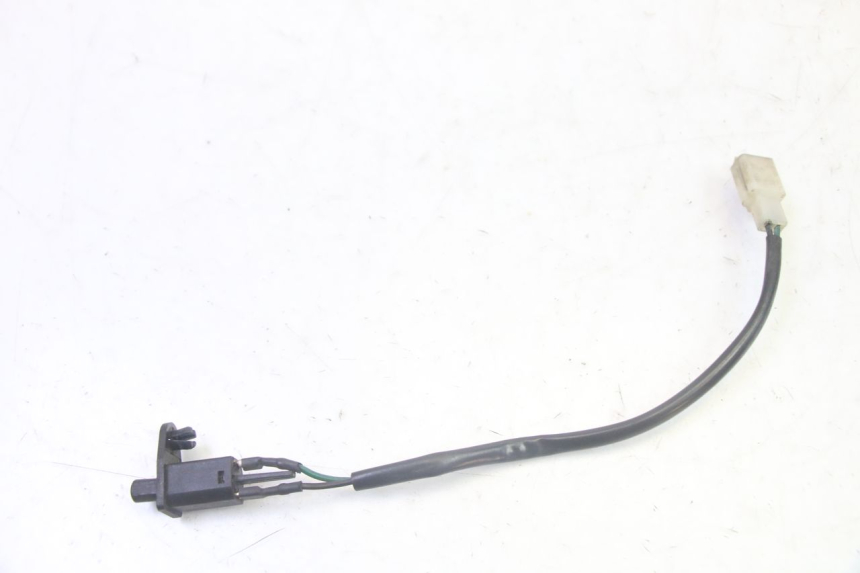 photo de SENSOR DE ABERTURA DO BAÚ PEUGEOT SATELIS 125 (2010 - 2012) - Outro ângulo de visão