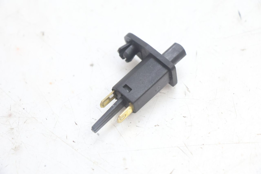 photo de SENSOR DE ABERTURA DO BAÚ PEUGEOT SATELIS 125 (2013 - 2018) - Detalhe da peça