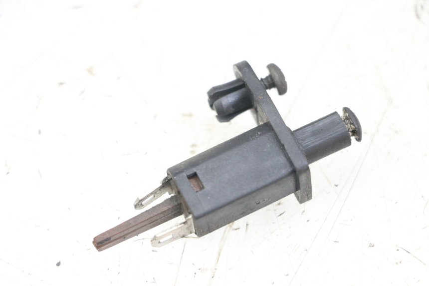 photo de SENSOR DE ABERTURA DO BAÚ PIAGGIO X10 125 (2012 - 2017) - Vista principal