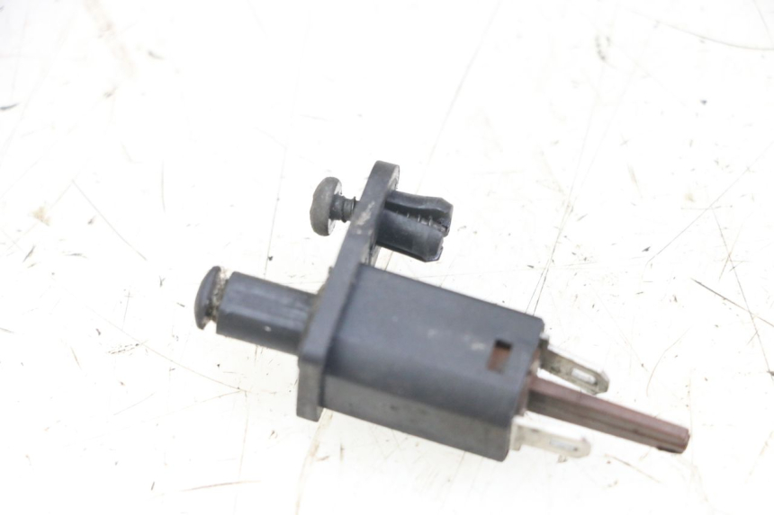 photo de SENSOR DE ABERTURA DO BAÚ PIAGGIO X10 125 (2012 - 2017) - Detalhe da peça