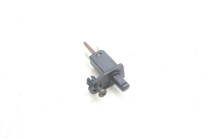 photo de SENSOR DE ABERTURA DO PORTA-MALAS PIAGGIO X8 STREET 125 (2006 - 2007) - Detalhe da peça
