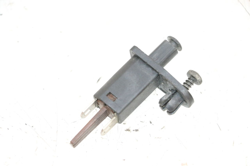 photo de SENSOR DE ABERTURA DO BAÚ PIAGGIO X8 125 (2004 - 2007) - Detalhe da peça