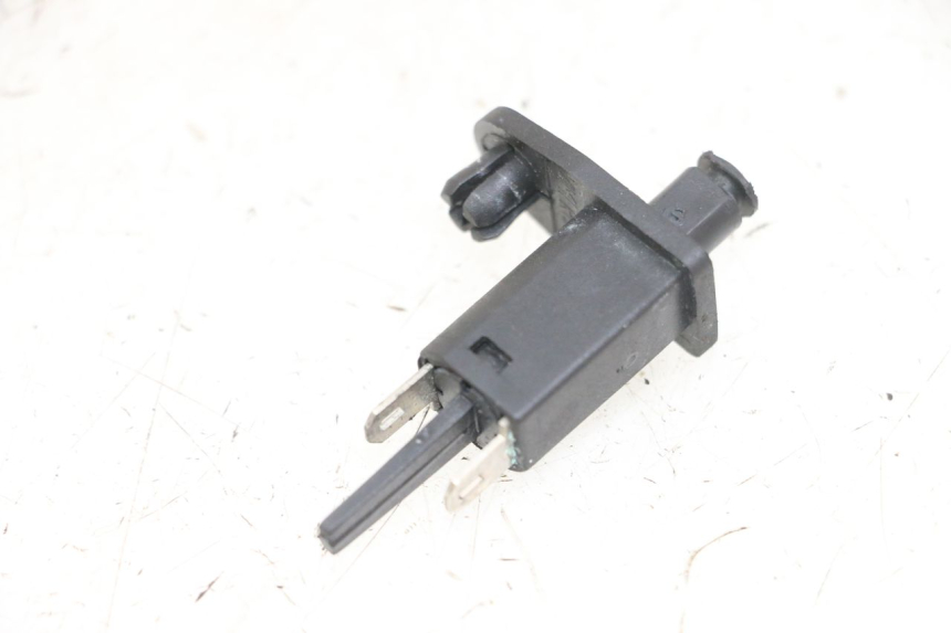 photo de SENSOR DE ABERTURA DO BAÚ PIAGGIO XEVO - X EVO 125 (2007 - 2017) - Vista principal