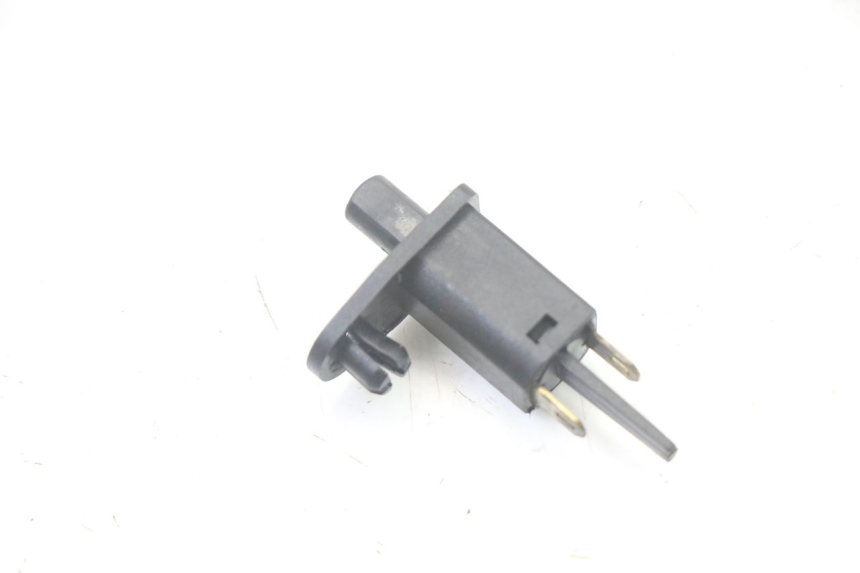 photo de SENSOR DE ABERTURA DO BANCO APRILIA ATLANTIC 125 (2003 - 2009) - Zoom do estado de desgaste