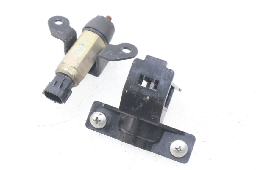 photo de SENSOR DE ABERTURA DO BANCO YAMAHA FJR ABS 1300 (2006 - 2012) - Outro ângulo de visão