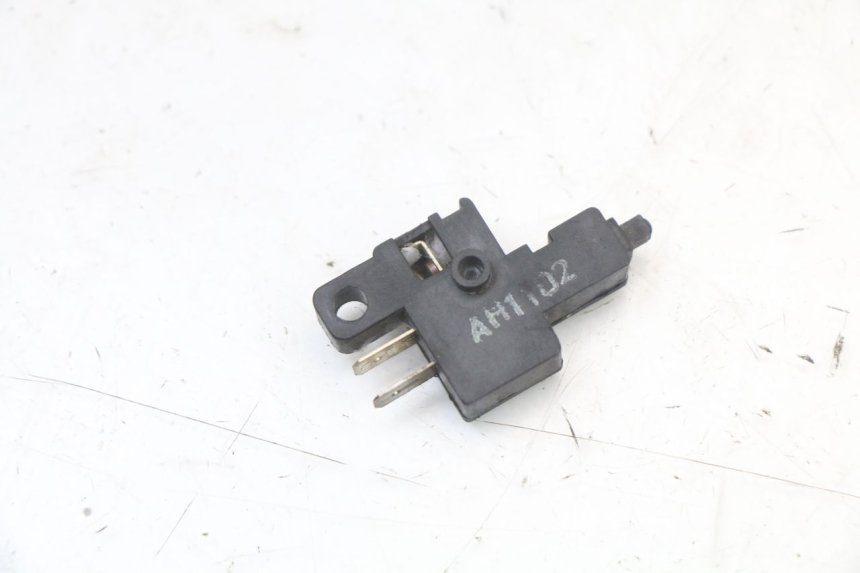 photo de SENSOR DE ABERTURA DO BANCO HONDA FES S-WING SWING 125 (2007 - 2015) - Zoom do estado de desgaste