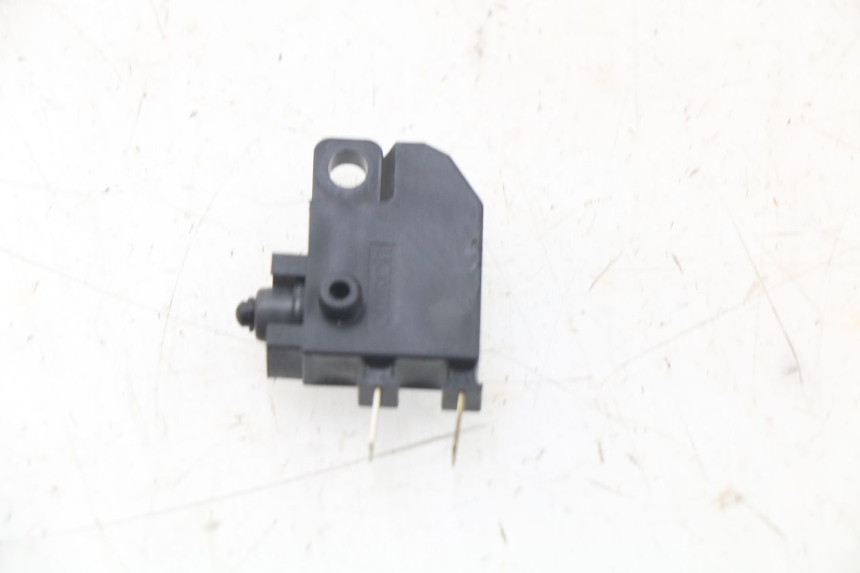 photo de SENSOR DE ABERTURA DO BANCO MBK MW TRYPTIK 125 (2017 - 2022) - Detalhe da peça