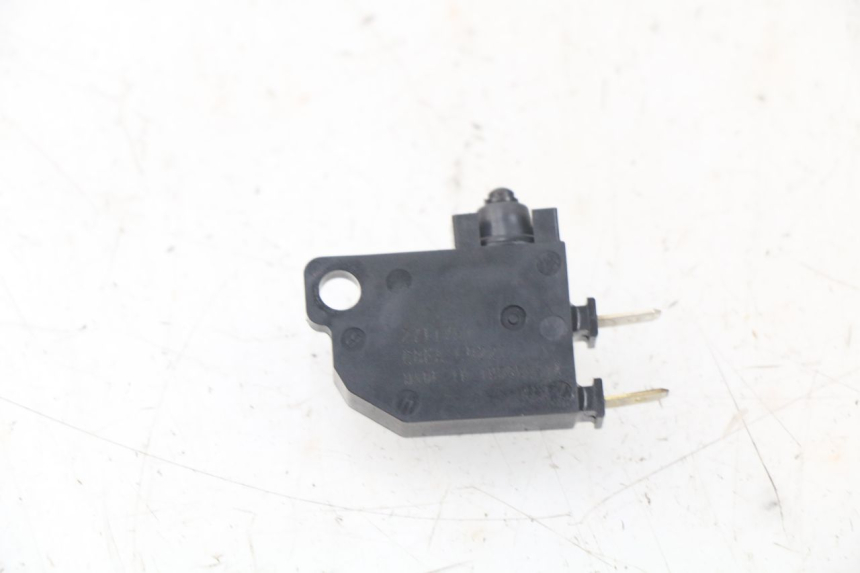 photo de SENSOR DE ABERTURA DO BANCO MBK MW TRYPTIK 125 (2017 - 2022) - Outro ângulo de visão