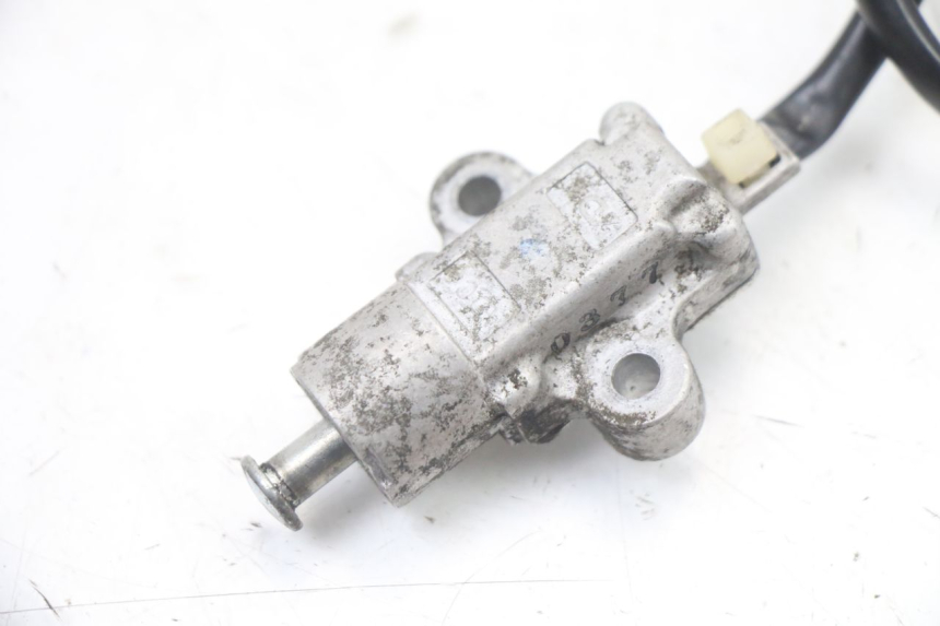 photo de SENSOR DE ABERTURA DO BANCO SUZUKI BURGMAN 125 (2018 - 2021) - Zoom do estado de desgaste