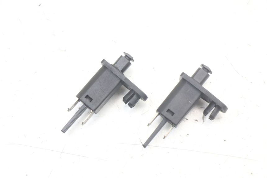 photo de SENSOR DE ABERTURA DO BANCO PIAGGIO XEVO - X EVO 125 (2007 - 2017) - Detalhe da peça