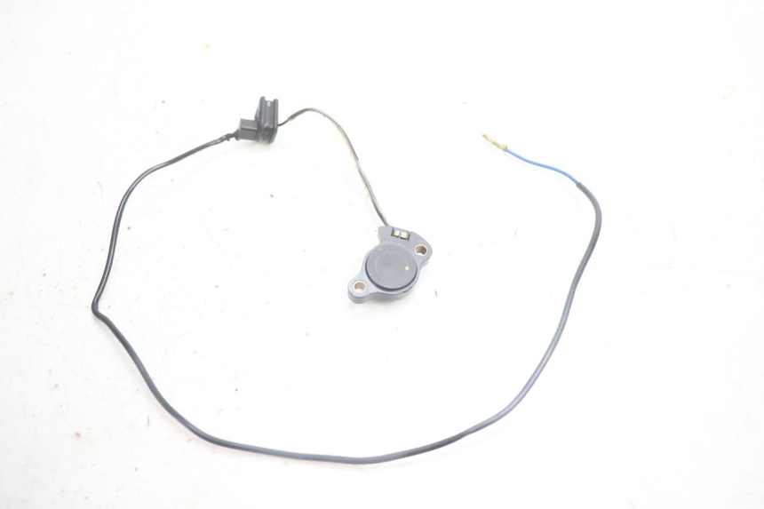 photo de SENSOR DE PONTO MORTO SUZUKI DR S 600 (1985 - 1989) - Vista principal