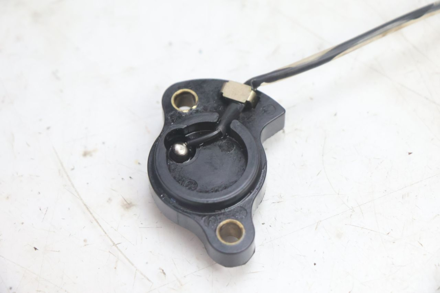 photo de SENSOR DE PONTO MORTO SUZUKI DR S 600 (1985 - 1989) - Ampliação técnica