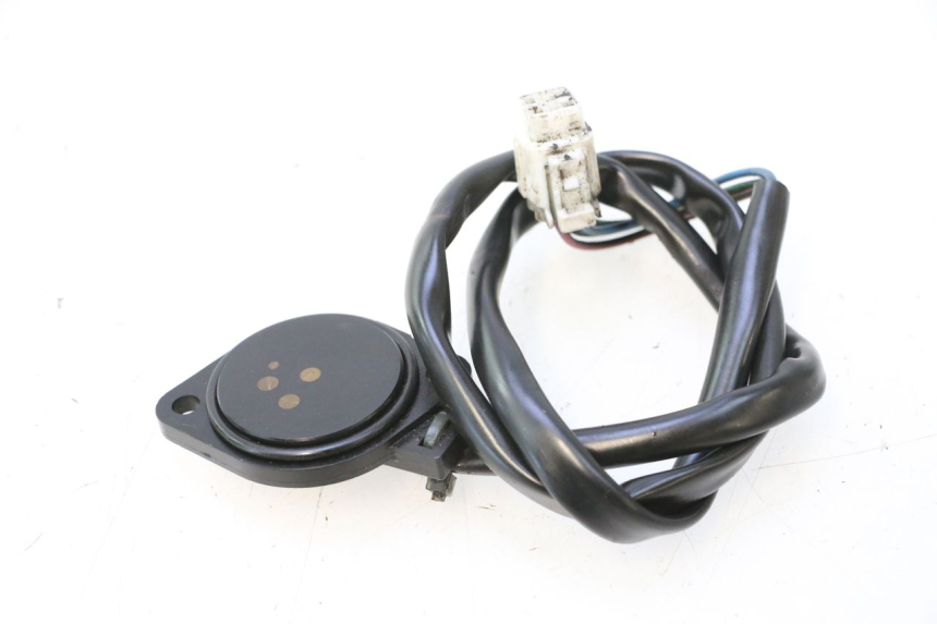 photo de SENSOR DE PONTO MORTO SUZUKI GSF N BANDIT 1200 (2001 - 2005) - Detalhe da peça
