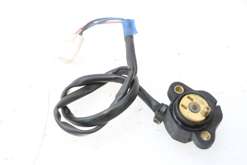 photo de SENSOR DE PONTO MORTO SUZUKI GSR 600 (2005 - 2012) - Vista principal