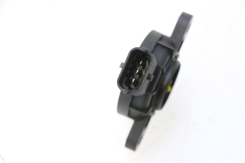 photo de SENSOR DE PONTO MORTO CAN-AM SPYDER RS 1000 (2008 - 2012) - Detalhe da peça