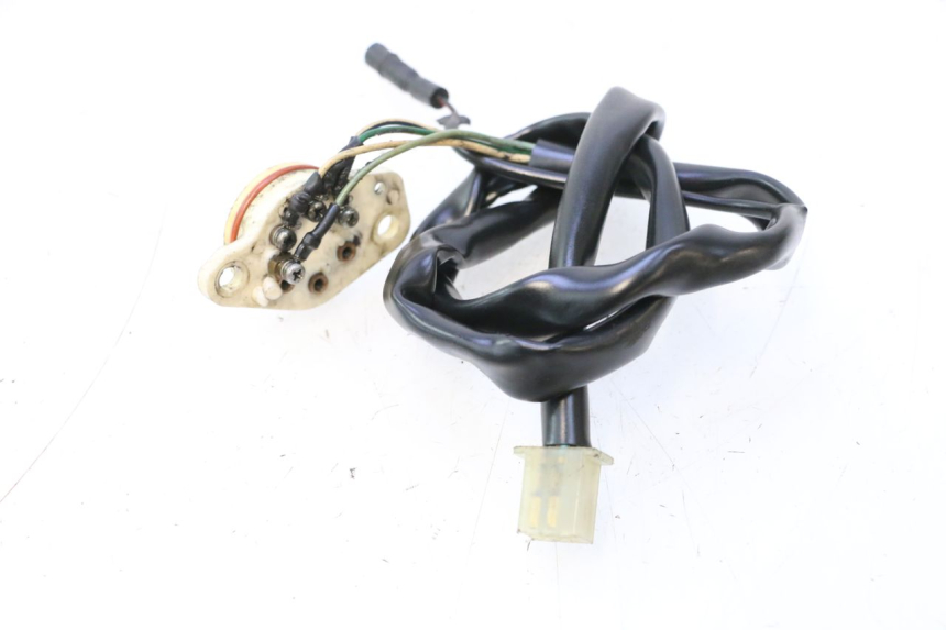 photo de SENSOR DE PONTO MORTO YAMAHA YZF R GENESIS 750 (1993 - 1998) - Zoom do estado de desgaste