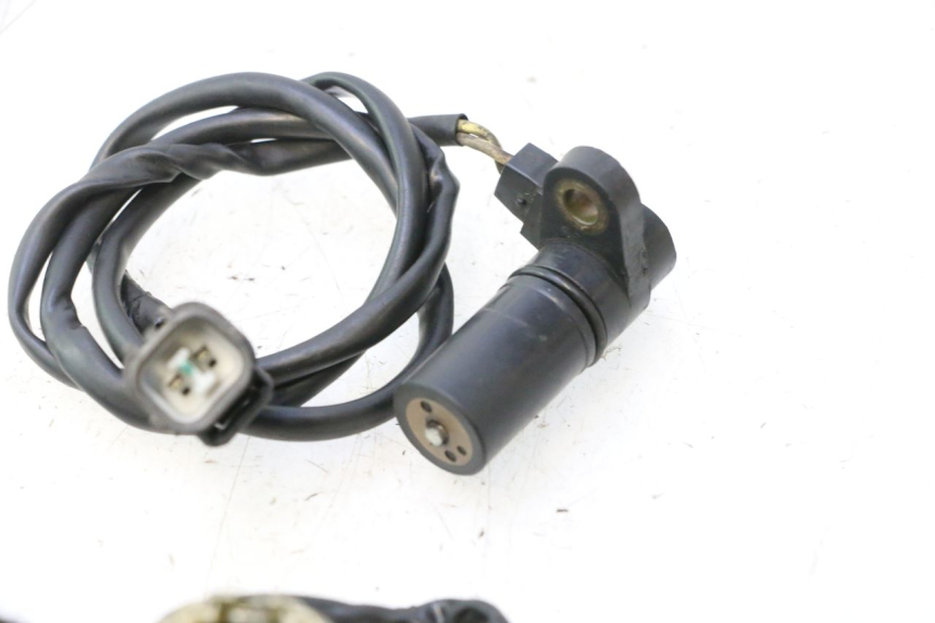 photo de SENSOR DE POSIÇÃO CVT SUZUKI BURGMAN EXECUTIVE ABS 650 (2006 - 2012) - Zoom do estado de desgaste