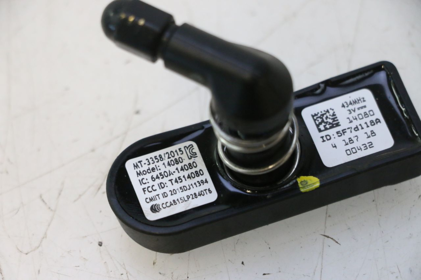 photo de SENSOR DE PRESSÃO DOS PNEUS HARLEY DAVIDSON ROAD GLIDE FLTRXSE 1920 (2018 - 2022) - Detalhe da peça