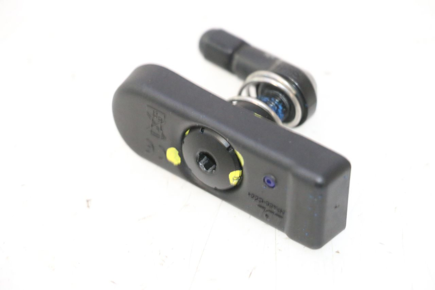 photo de SENSOR DE PRESSÃO DOS PNEUS HARLEY DAVIDSON ROAD GLIDE FLTRXSE 1920 (2018 - 2022) - Ampliação técnica