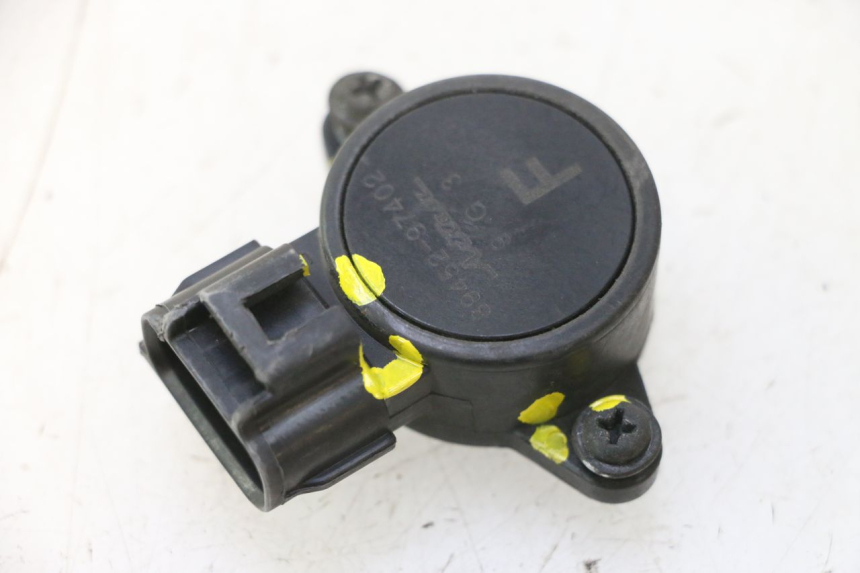 photo de SENSOR TPS SUZUKI BURGMAN 125 (2007 - 2014) - Vista principal