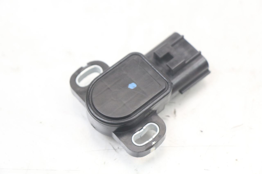 photo de SENSOR TPS YAMAHA FJR ABS 1300 (2006 - 2012) - Outro ângulo de visão