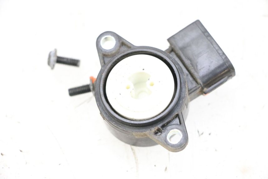 photo de SENSOR TPS YAMAHA X-MAX XMAX 125 (2010 - 2013) - Outro ângulo de visão