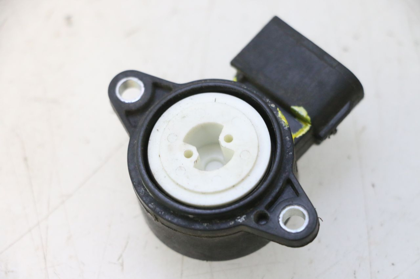 photo de SENSOR TPS YAMAHA XMAX X-MAX 125 (2006 - 2009) - Ampliação técnica