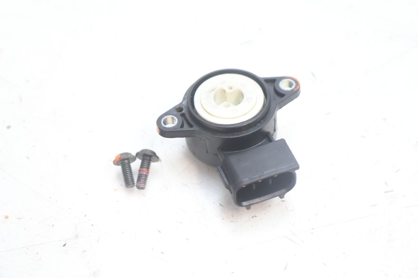photo de SENSOR TPS YAMAHA XMAX X-MAX 125 (2006 - 2009) - Zoom do estado de desgaste