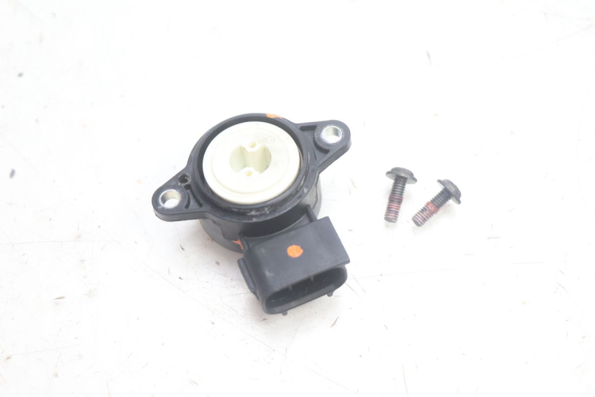 photo de SENSOR TPS YAMAHA XMAX X-MAX 125 (2006 - 2009) - Zoom do estado de desgaste