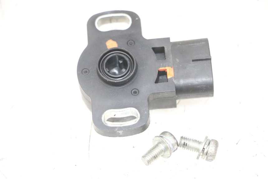 photo de SENSOR TPS YAMAHA XJ6 ABS 600 (2008 - 2016) - Zoom do estado de desgaste