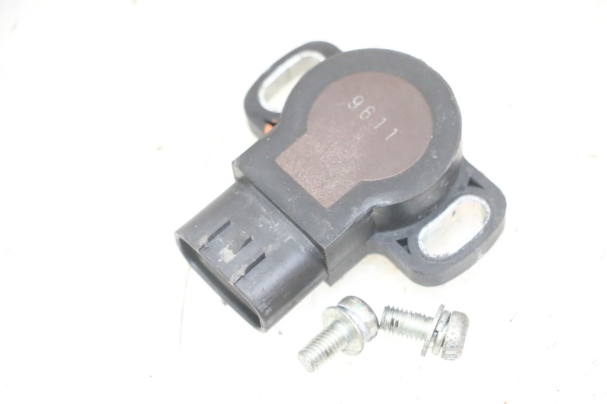 photo de SENSOR TPS YAMAHA XJ6 ABS 600 (2008 - 2016) - Outro ângulo de visão