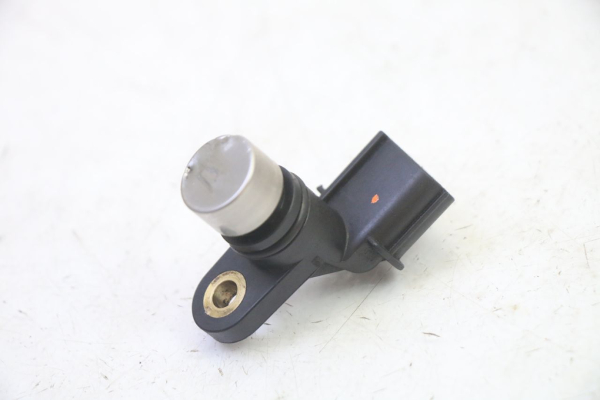 photo de SENSOR DE VELOCIDADE HONDA FES S-WING SWING ABS 125 (2007 - 2015) - Outro ângulo de visão