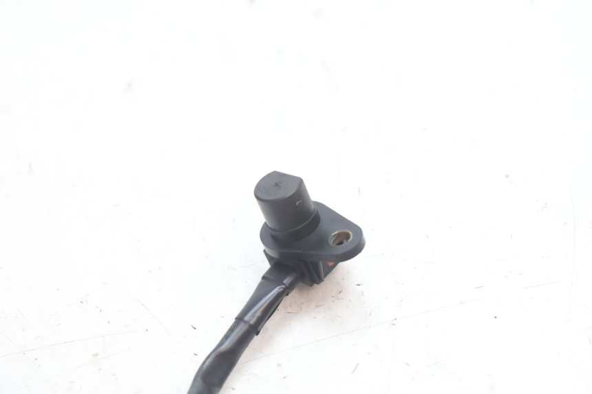 photo de SENSOR DE VELOCIDADE SUZUKI GSR 600 (2005 - 2012) - Outro ângulo de visão