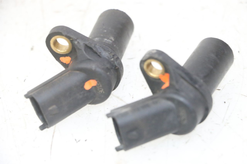 photo de SENSOR DE VELOCIDADE PIAGGIO IE MP3 YOURBAN 300 (2011 - 2016) - Detalhe da peça