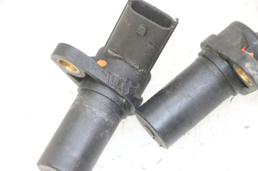 photo de SENSOR DE VELOCIDADE PIAGGIO IE MP3 YOURBAN 300 (2011 - 2016) - Outro ângulo de visão