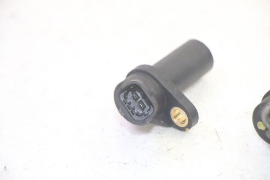 photo de SENSOR DE VELOCIDADE PIAGGIO MP3 HPE 350 (2018 - 2020) - Outro ângulo de visão