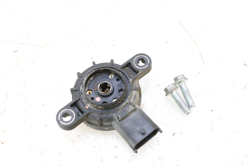 photo de SENSOR DE POSIÇÃO ROLL LOCK PIAGGIO MP3 125 (2006 - 2014) - Zoom do estado de desgaste