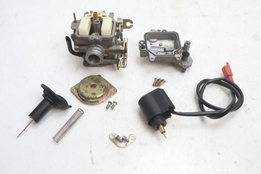 photo de CARBURADOR KYMCO AGILITY 4T 50 (2005 - 2018) - Pontos de fixação