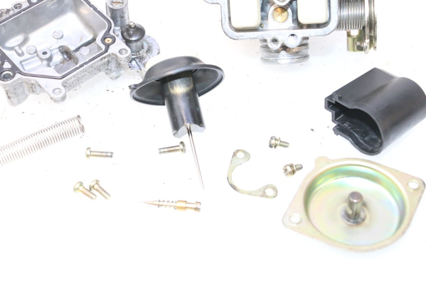 photo de CARBURADOR KYMCO AGILITY PREMIUM 50 (2007 - 2010) - Pontos de fixação