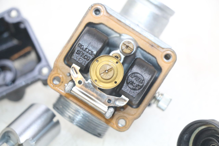 photo de CARBURADOR MBK BOOSTER SPIRIT 50 (1999 - 2003) - Detalhes característicos