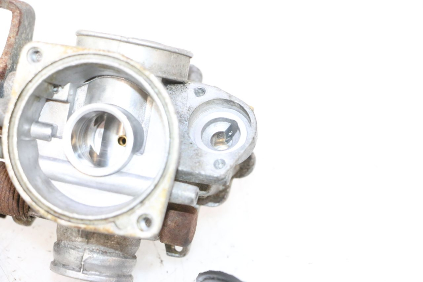 photo de CARBURADOR BAOTIAN BT 49 QT-7 50 (2006 - 2009) - Detalhes característicos