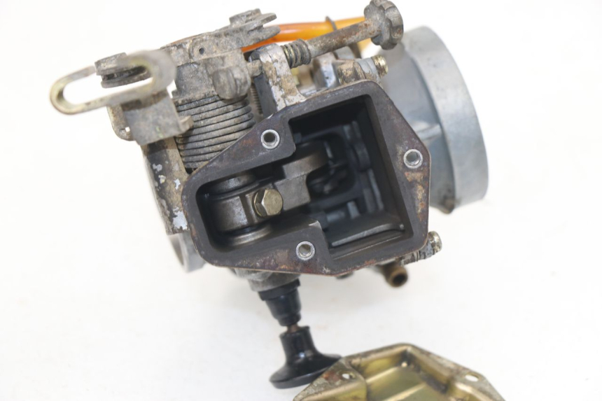 photo de CARBURADOR SUZUKI DR DJEBEL 600 (1985 - 1990) - Pontos de fixação