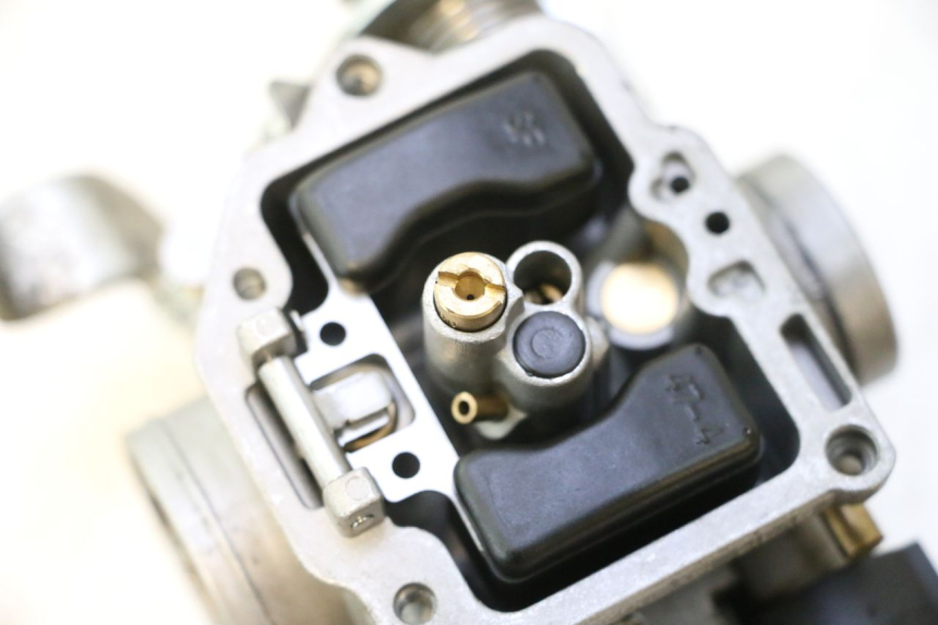 photo de CARBURADOR JM MOTORS EVOLIS 4T 50 (2018 - 2022) - Vista de perto
