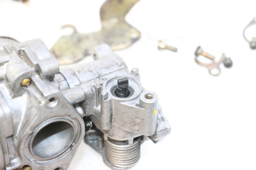 photo de CARBURADOR HONDA FES PANTHEON 2T 125 (1998 - 2002) - Inspeção visual