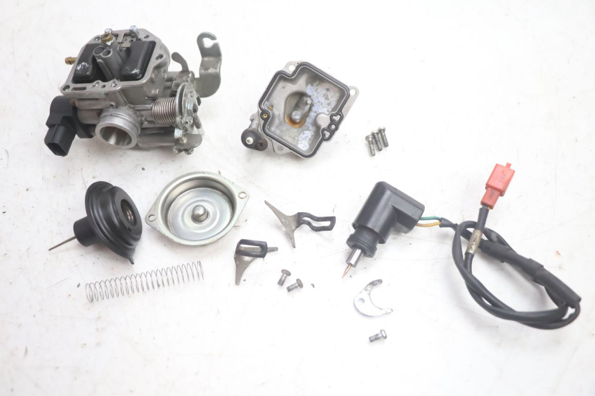 photo de CARBURADOR SYM FIDDLE 3 III 50 (2014 - 2020) - Estado da superfície