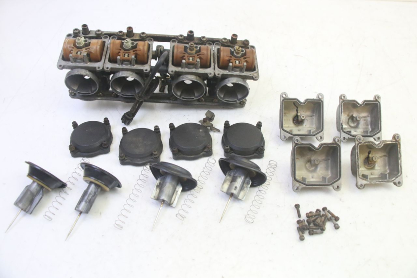 photo de CARBURADOR KAWASAKI GPX R WARBIRD 600 (1988 - 1993) - Pontos de fixação